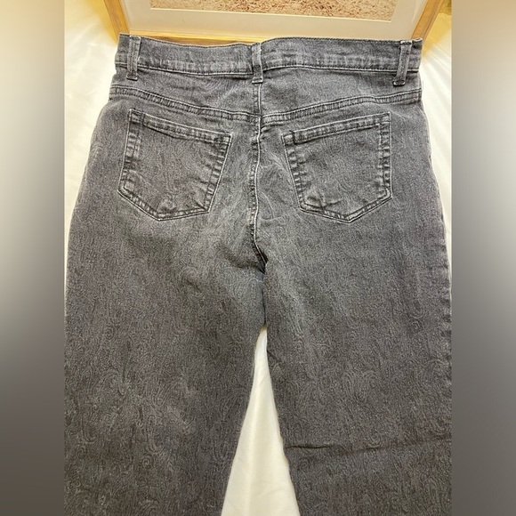 Gloria Vanderbilt size 10 short black paisley Amanda straight leg jeans - Picture 4 of 8